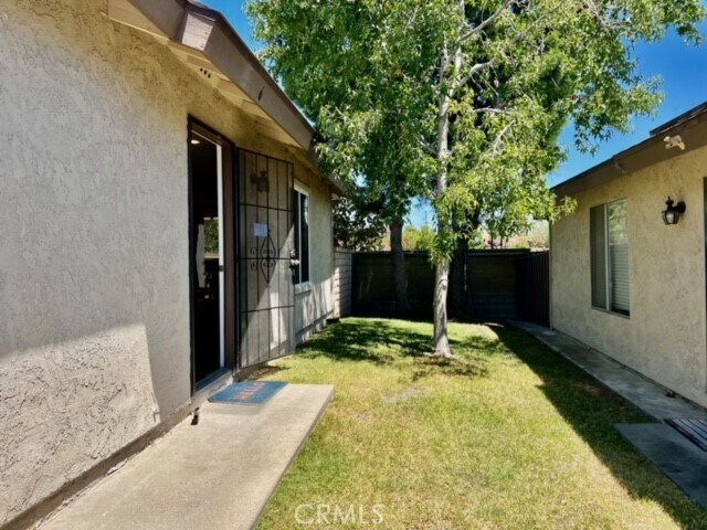 Building Photo - 7750 Bolsa Ave