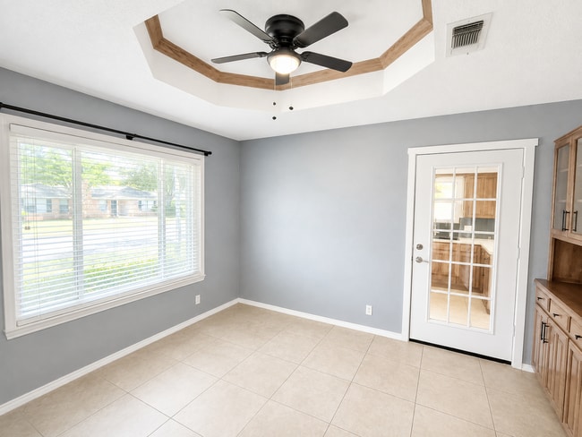 Building Photo - 3529 Cedar Ridge Ln