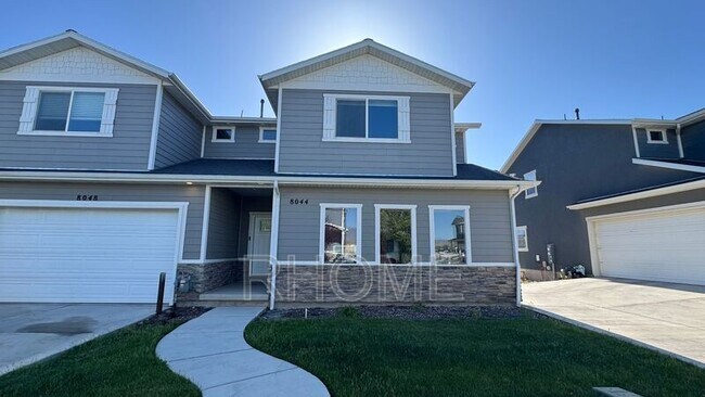 Building Photo - 8044 N Clydesdale Dr