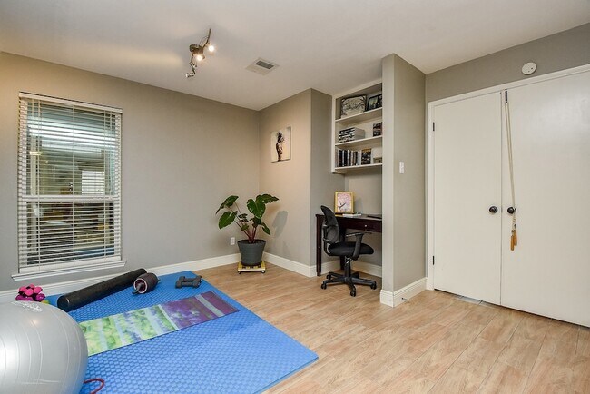 Building Photo - 1918 Quail Grove Ln