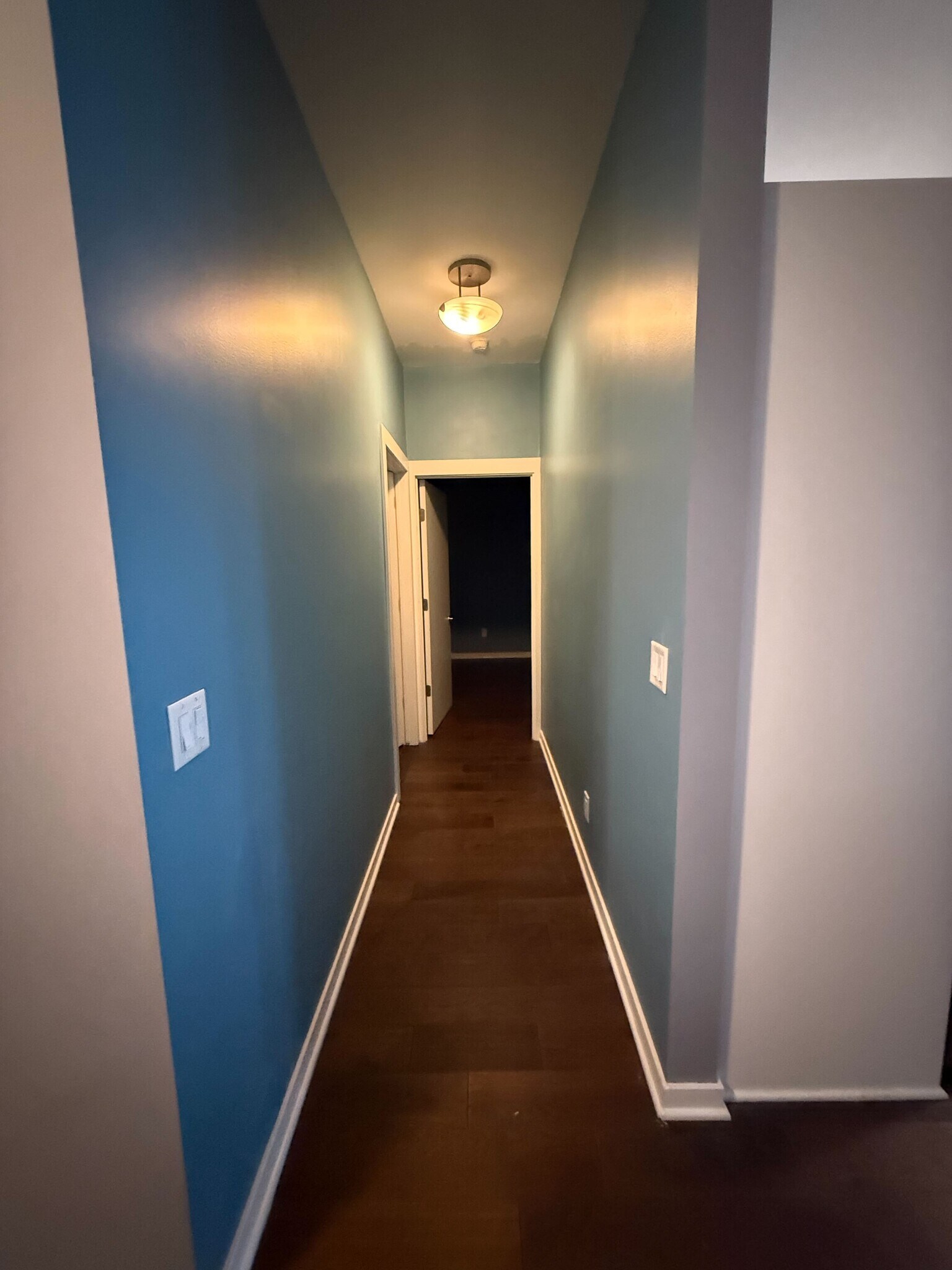 Building Photo - 401 N 2nd St