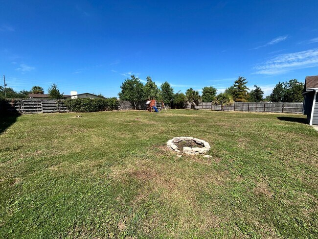 Building Photo - 2825 Briarcliff Rd