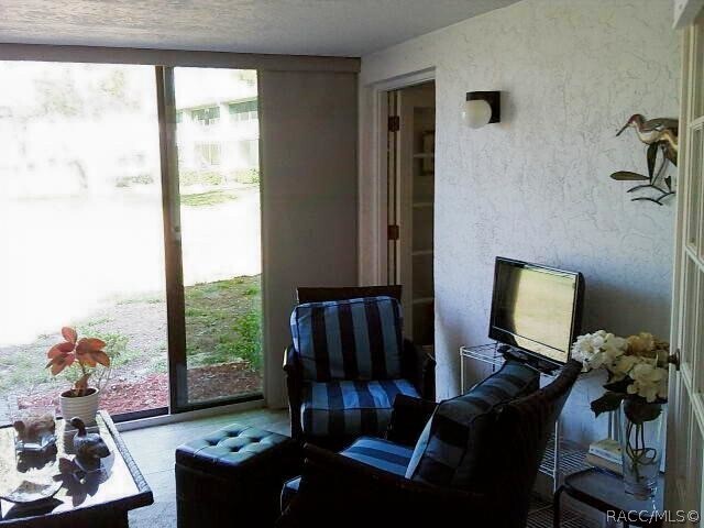 Building Photo - 760 E Gilchrist Ct