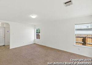 Building Photo - 406 English Saddle