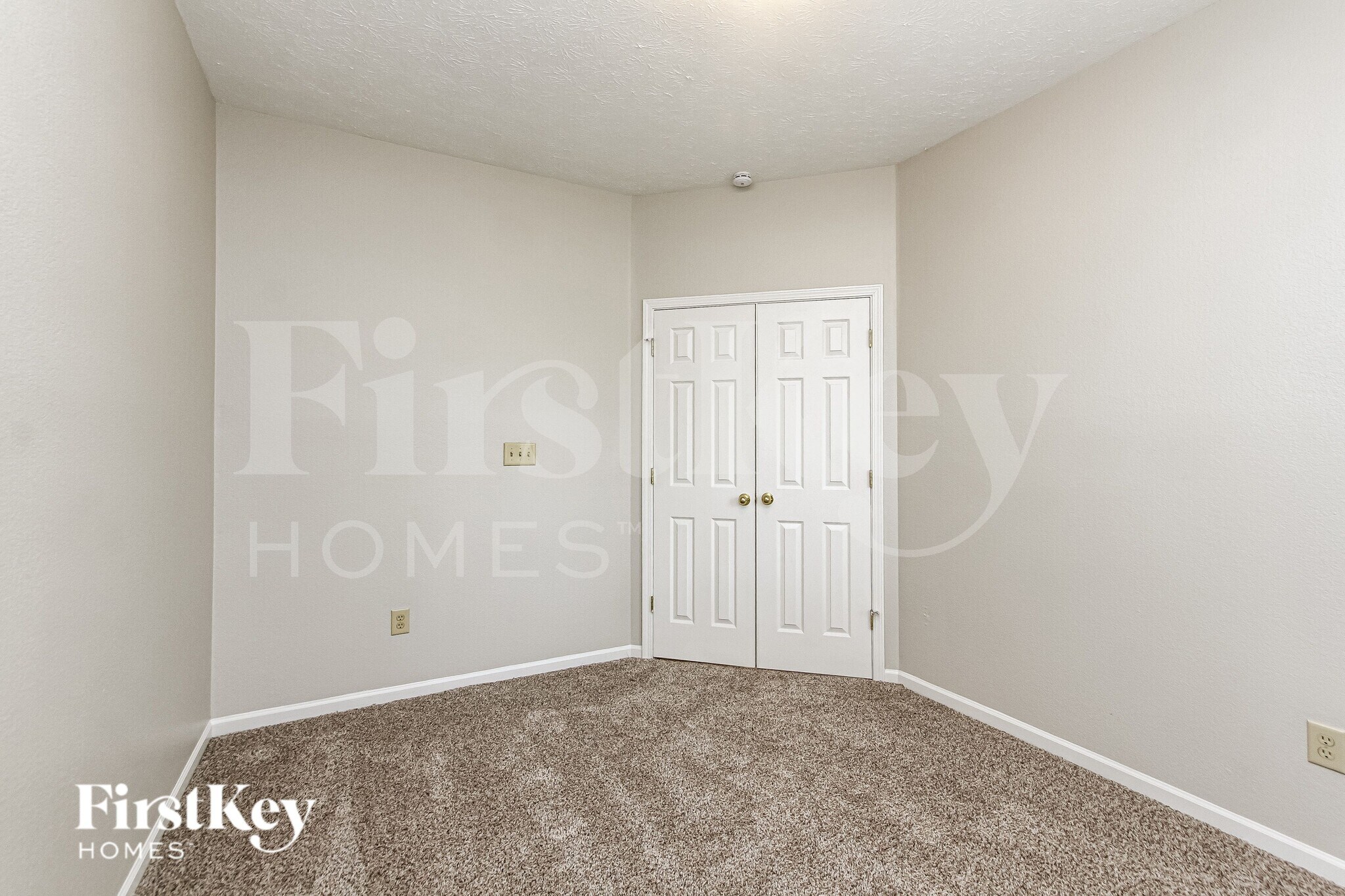 Building Photo - 10 S Burkhart Dr