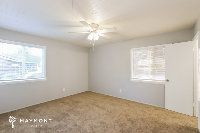 Building Photo - 2017 Fernwood Cir