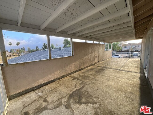 Building Photo - 1287 Olive Tree Ln