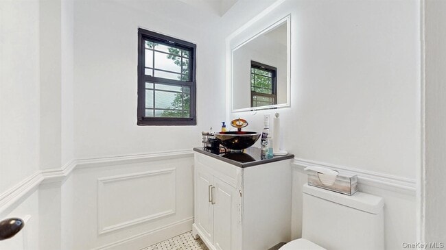 Building Photo - 17 Arthur Pl