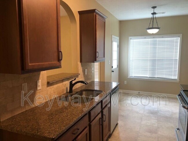 Building Photo - 1203 Derby Ln