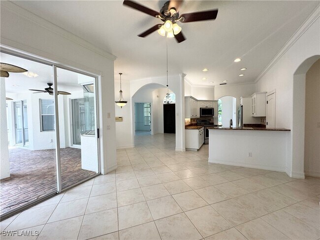 Building Photo - 5071 Coral Wood Dr