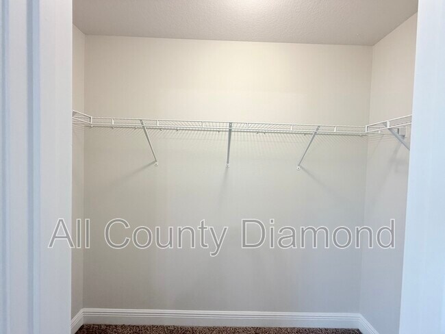 Building Photo - 7682 Shadow Lake Dr