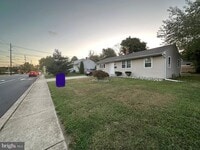 Building Photo - 605 Heston Rd