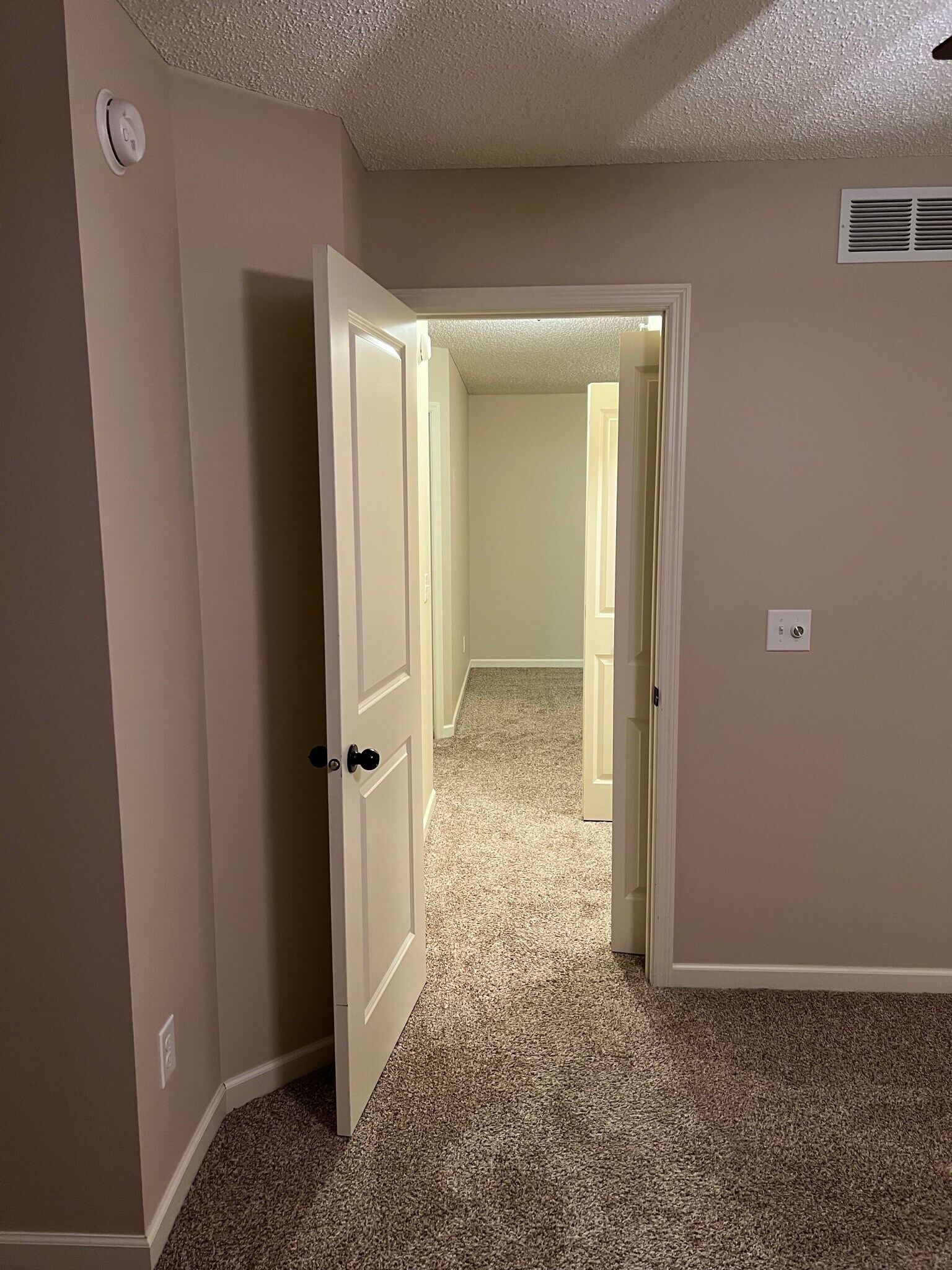 Building Photo - 15600 60th Ave N