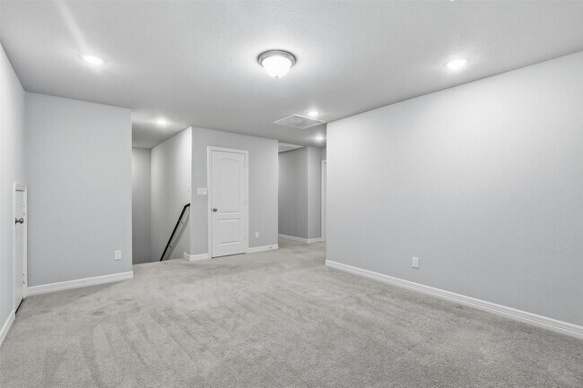 Building Photo - 119 Buttonwood Ct