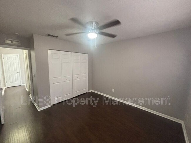 Building Photo - 1605 Terrace Dr