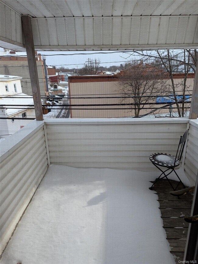 Building Photo - 11 Walnut St