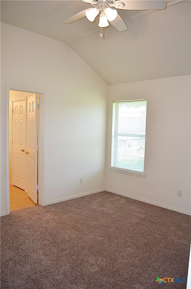 Building Photo - 5802 Venetian Ct