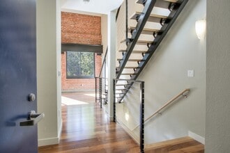 Building Photo - 3 Level Loft at Plant 51- 2 Bed/2 Bath - Exposed Brick