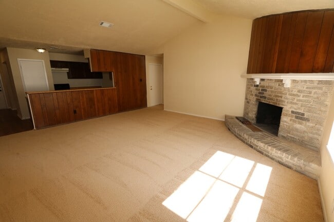 Building Photo - 9618 Rapid River Ln