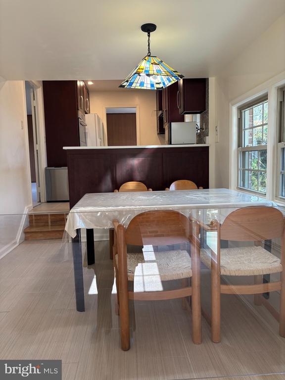 Building Photo - 1249 Derbyshire Rd