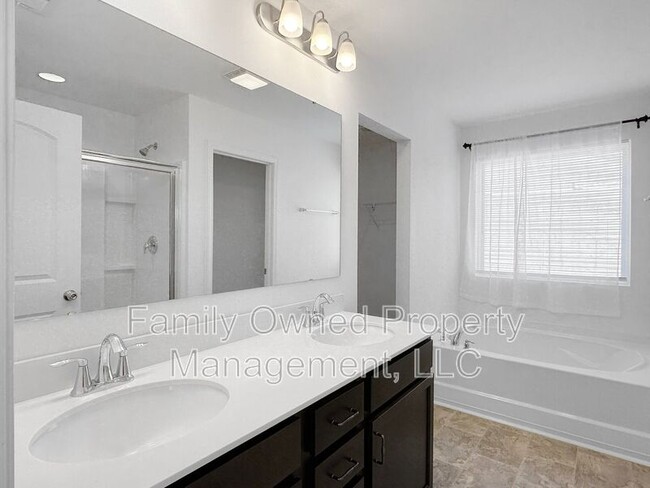 Building Photo - 105 Whimbrel Dr