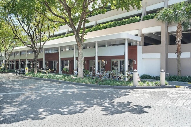 Building Photo - 888 Brickell Key Dr