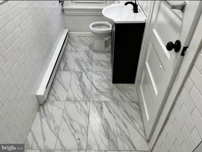 Building Photo - 14 E 2nd St