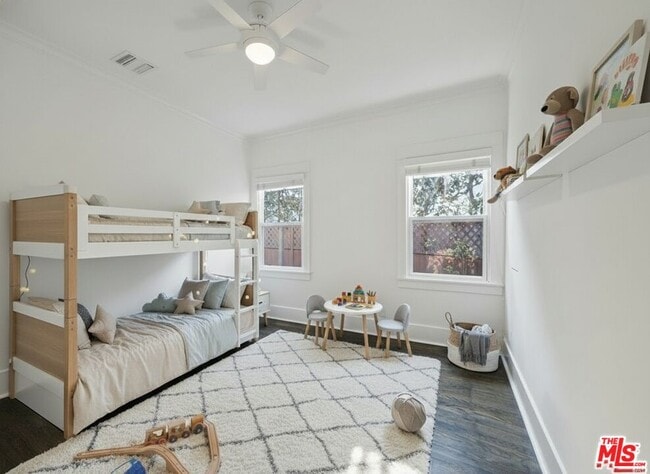 Building Photo - 743 N Orange Dr