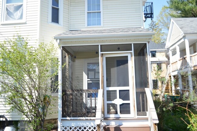 Building Photo - 85 Richards Ave