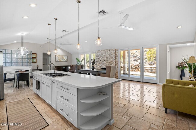 Building Photo - 14436 N Coral Gables Dr