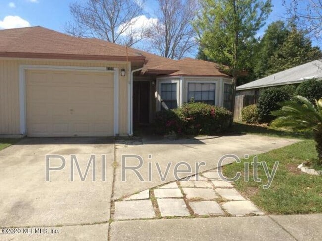 Building Photo - 2388 Ironstone Dr E