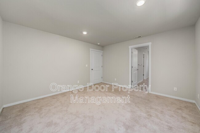 Building Photo - 5611 151st St Ct E