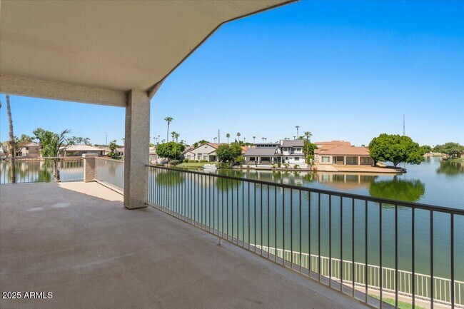 Building Photo - 1414 N Palmsprings Dr