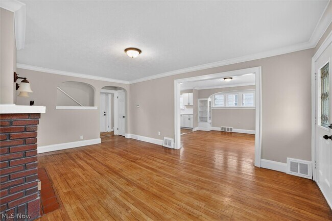 Building Photo - 4874 E 95th St