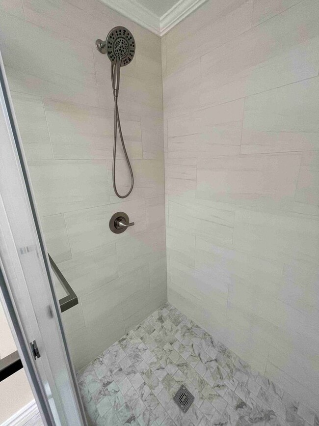 Building Photo - COMPLETELY UPDATED AND REMODELED ENCINO SP...