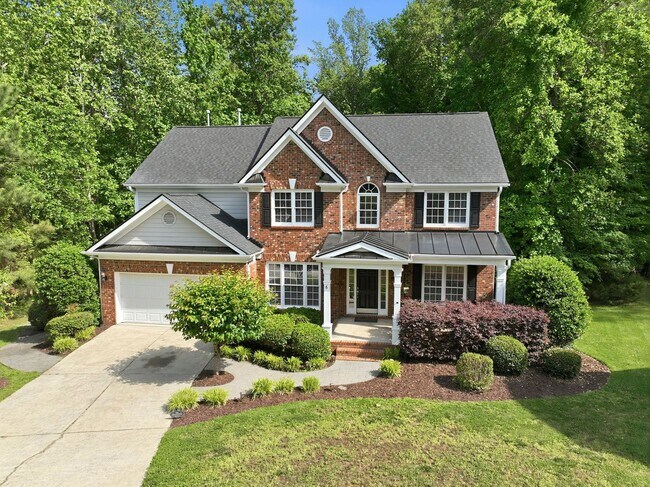Building Photo - Gorgeous and Spacious 5 Bedroom Home, Cul-de-sac lot, Vaulted Ceilings, Large Backyard, Stunning ...