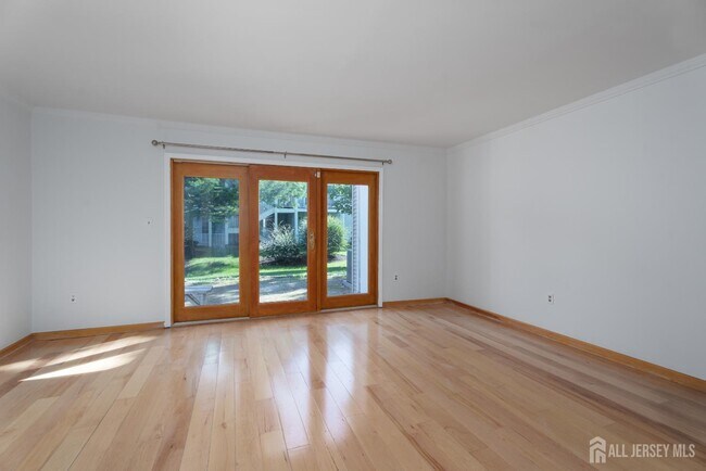 Building Photo - 357 Hadleigh Ln