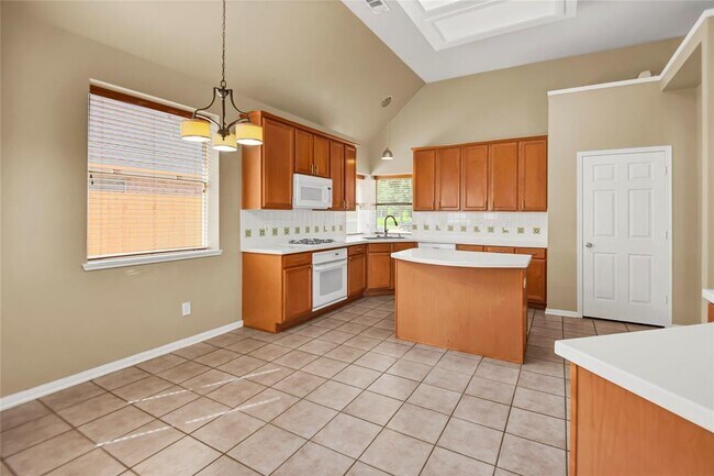 Building Photo - 15810 Ashton Hills Dr