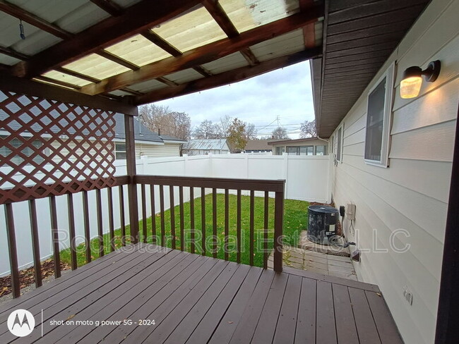 Building Photo - 5601 N Morton St