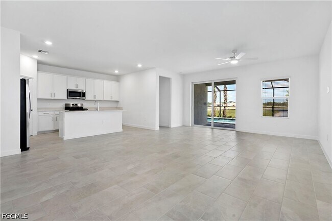 Building Photo - 14735 Bluewater Rd