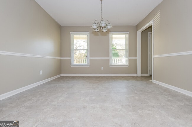 Building Photo - 65 Pine Tree Dr