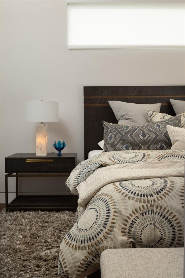 Building Photo - 1221 Richmond Rd