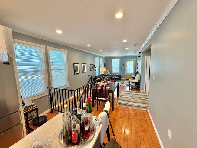 Building Photo - Beautiful Benning 3 Bedroom Renovated Bungalow Home with Yard, Parking, W/D.