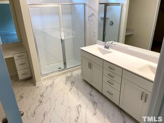 Building Photo - 1221 Watcher Wy