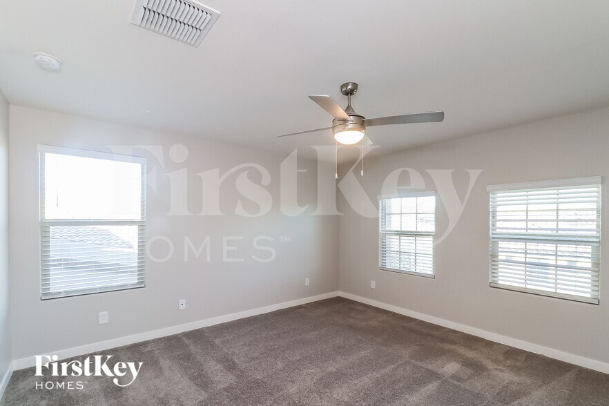 Building Photo - 2927 N Athena