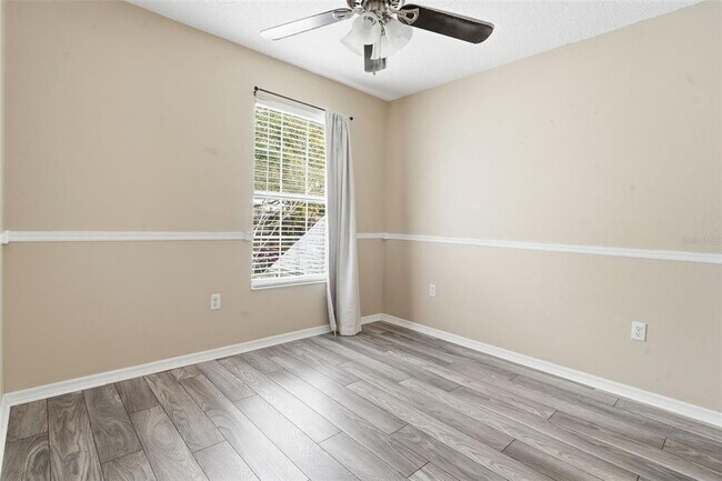 Building Photo - 2201 Coach House Blvd