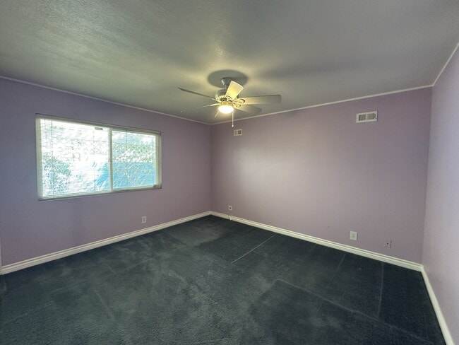 Building Photo - 4296 Sandcastle Dr