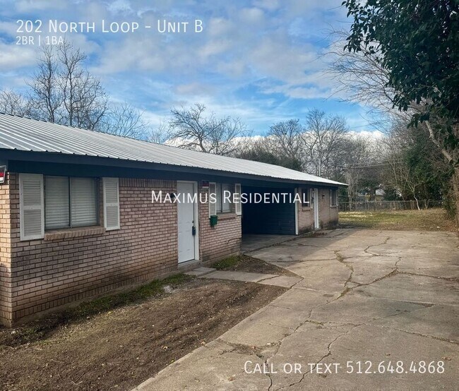 Building Photo - 202 W N Loop Blvd