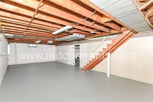 Building Photo - 4930 N Illinois St