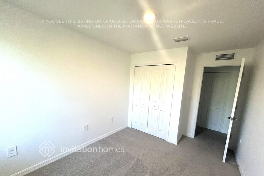 Building Photo - 7147 Greenwood Park Cir